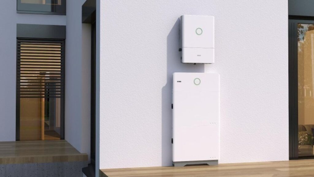 SAj Electric inverterek és akkumulátorok