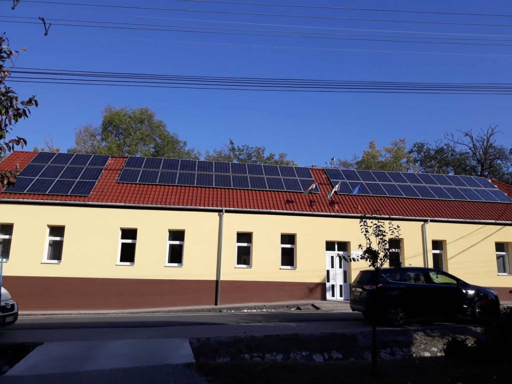 Napelem Telepites Kesztölc Polgarmesteri Hivatal Komarom Esztergom Megye Scaled, Tiszta Energiák Kft.